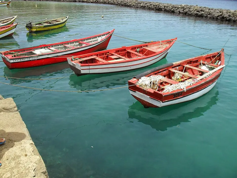 Port Pedra de Lume